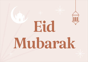 Zachtroze wenskaartje met de tekst Eid Mubarak