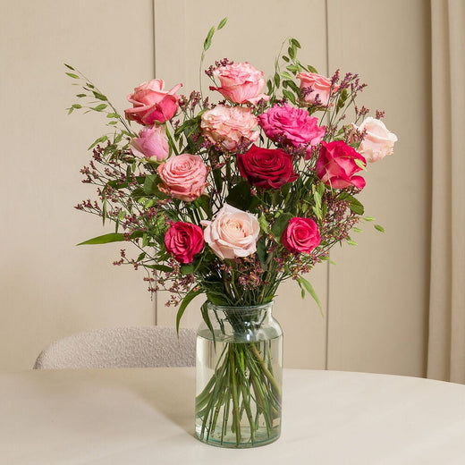 Liefdevolle rozen boeket