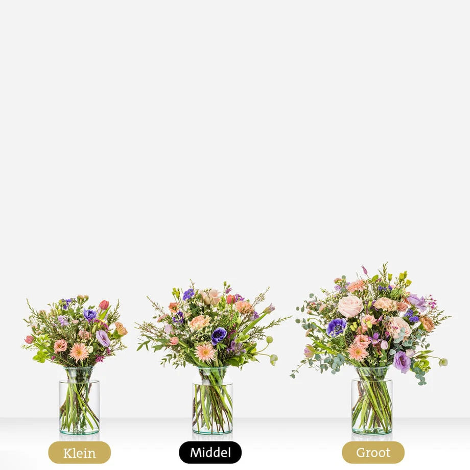 Seizoensboeket met tulpen, anemonen en gerbera's in drie formaten: klein, middel, groot