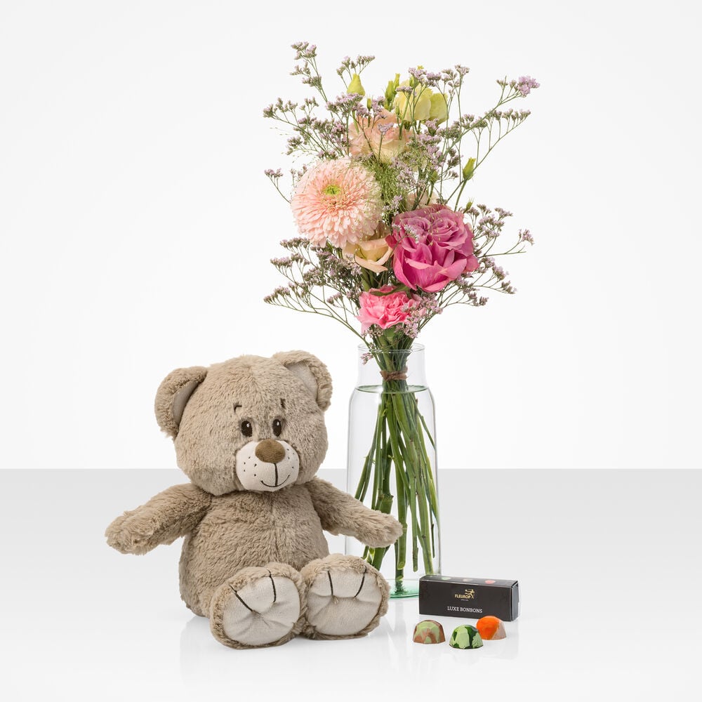 Zacht gebaar boeket (cadeauset met knuffel, chocolade en vaas!)