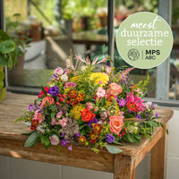 Duurzaam kleurrijk rouwstuk